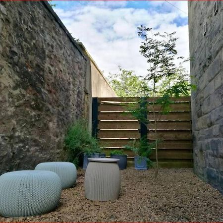 Central Mezzanine Apartment In Historic School Edinburgh Luaran gambar